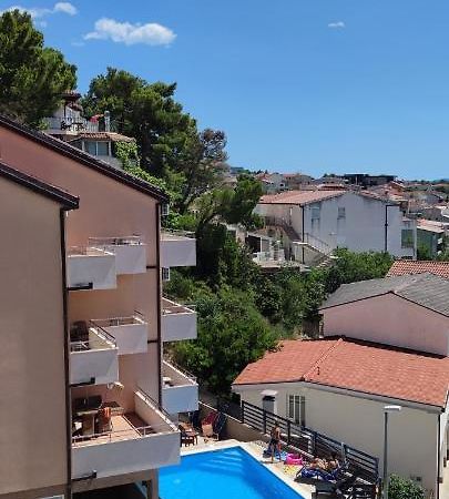 Apartments Vila Adrijana & Fitness Studio Wolf Baška Voda Eksteriør bilde