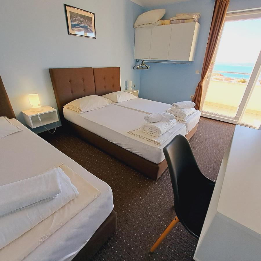 Apartments Vila Adrijana & Fitness Studio Wolf Baška Voda Eksteriør bilde