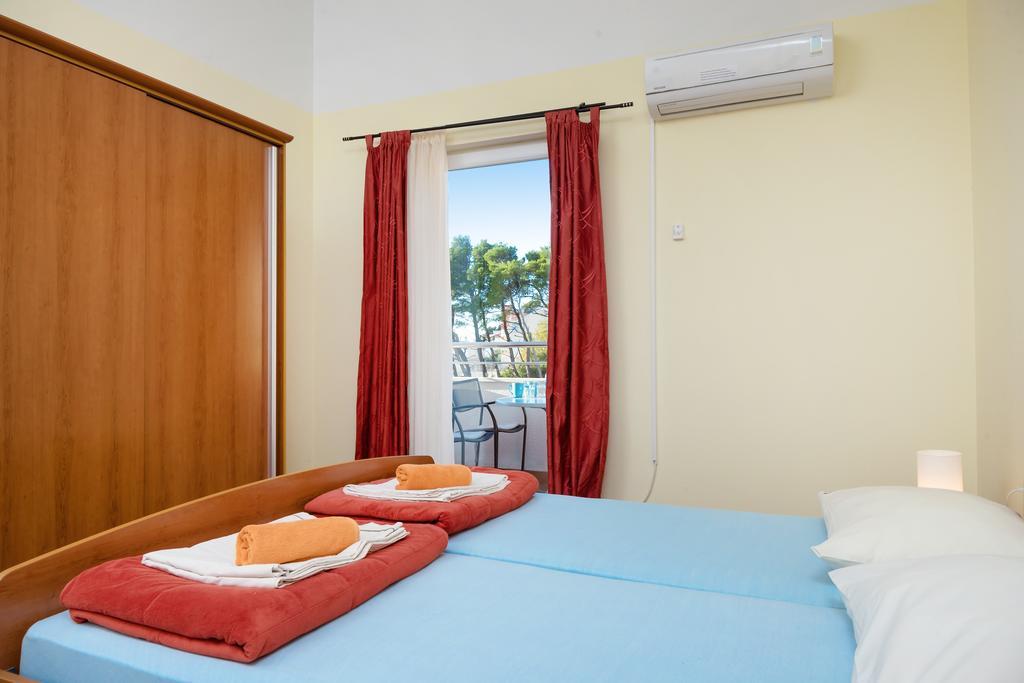 Apartments Vila Adrijana & Fitness Studio Wolf Baška Voda Eksteriør bilde