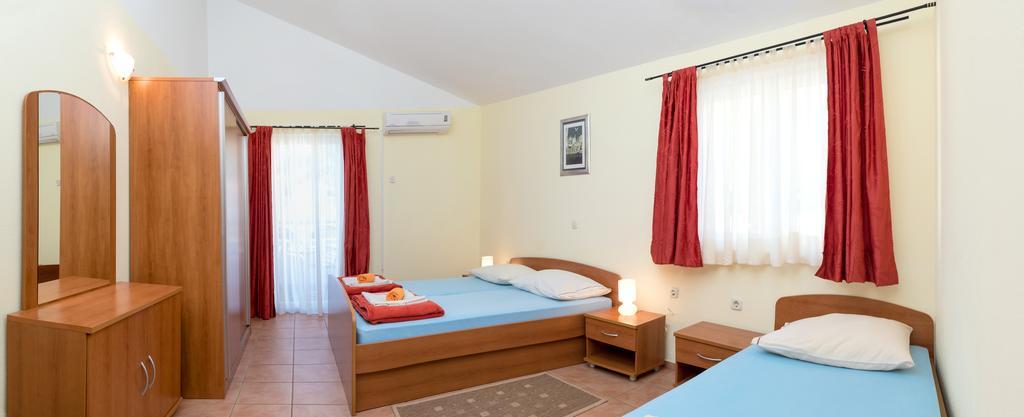 Apartments Vila Adrijana & Fitness Studio Wolf Baška Voda Eksteriør bilde