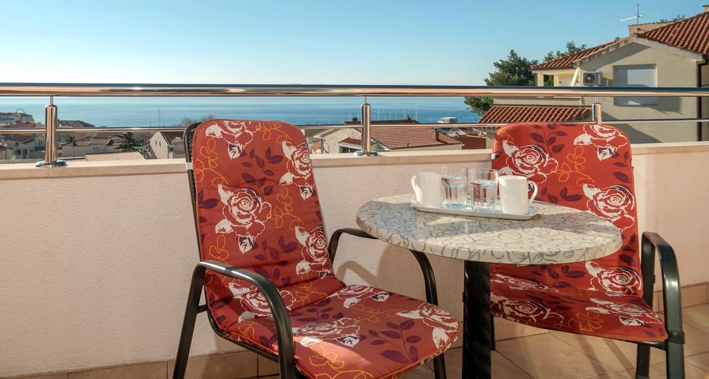 Apartments Vila Adrijana & Fitness Studio Wolf Baška Voda Eksteriør bilde